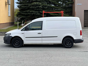 VOLKSWAGEN CADDY (4 фото из 10)