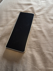 Galaxy Z Fold 5 (1 фото из 5)