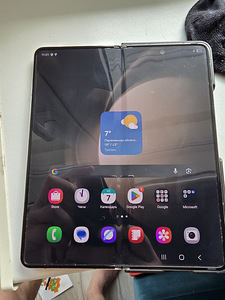 Galaxy Z Fold 5 (5 фото из 5)
