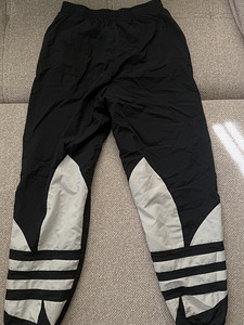 Naiste püksid Adidas (2 foto / 2)