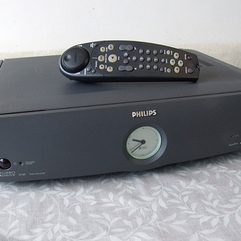 Super VHS видеомагнитофон Philips Match Line VR 969 02 S-VHS
