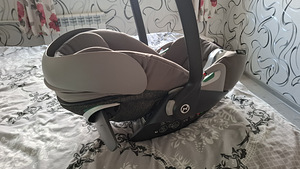 Автолюлька Cybex Cloud Z2 i-Size (10 фото из 10)