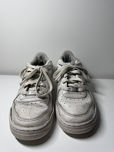 Кроссовки Nike Air Force 1 (2 фото из 4)
