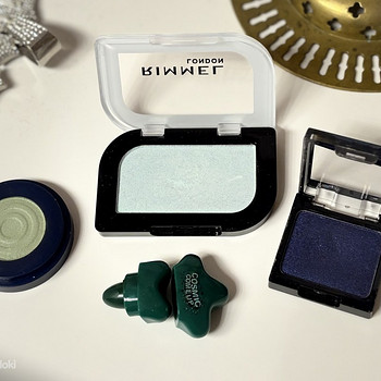 Makeup set + lipstick GIFT
