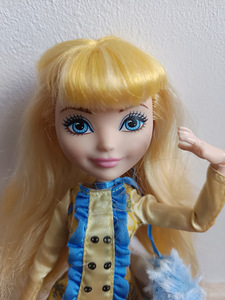 Nukk Ever after high Blondie Locks (4 foto / 4)