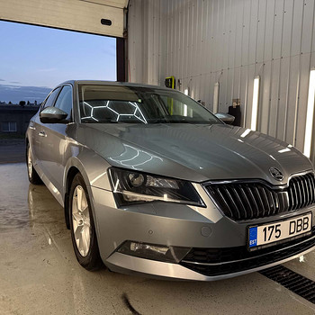 Skoda Superb Ambition 1.6 88kW автомат 2016