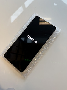 SAMSUNG S25 Edge 12/256GB (2 фото из 4)