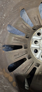 Audi 17x7.5 ET35 PCD5x100/5x112 CB57.1 (4 foto / 4)