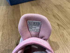 Sketchers Vabaajajalatsid tüdrukule (3 foto / 4)