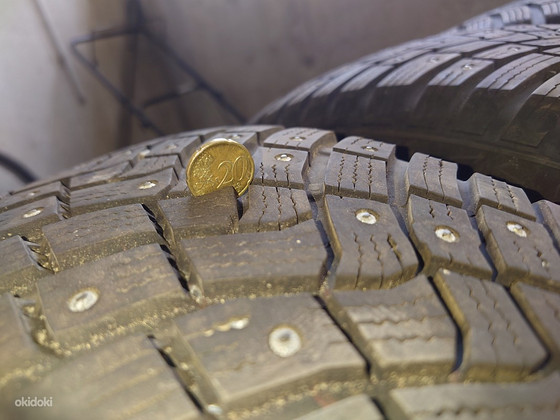 Ice Contact 3 205/60R17
