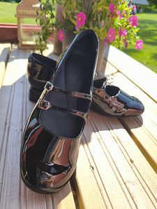 Nagu uued lakknahast kingad Clarks, s. 39,5 (2 foto / 8)