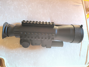 Новый прицел ночного видения Yukon NVRS 2.5x50 (5 фото из 8)