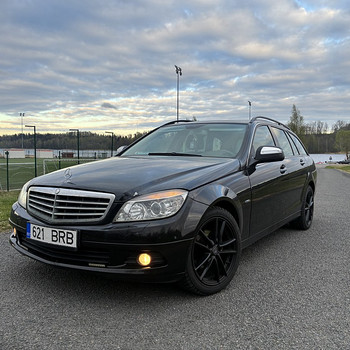 MB C200 CDI 2008 года