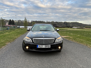 MB C200 CDI 2008 года (3 фото из 13)