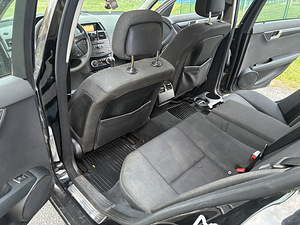 MB C200 CDI 2008 года (11 фото из 13)