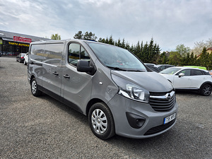 Opel Vivaro Long N1 L2H1 Trafic 1.6 103kW (4 foto / 8)