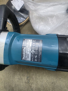 Продается полировальная машина Makita 9237cb. Новая (3 фото из 4)