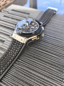 HUBLOT 20 YEARS D=42MM (4 foto / 8)