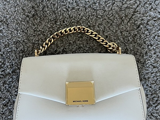 Müüa Michael Kors kott
