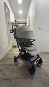 Britax Flylite ultra-kompaktne kergkäru (2 foto / 8)