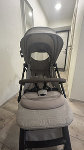 Britax Flylite ultra-kompaktne kergkäru (5 foto / 8)