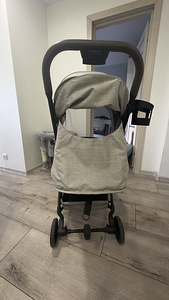 Britax Flylite ultra-kompaktne kergkäru (6 foto / 8)