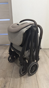 Britax Flylite ultra-kompaktne kergkäru (8 foto / 8)
