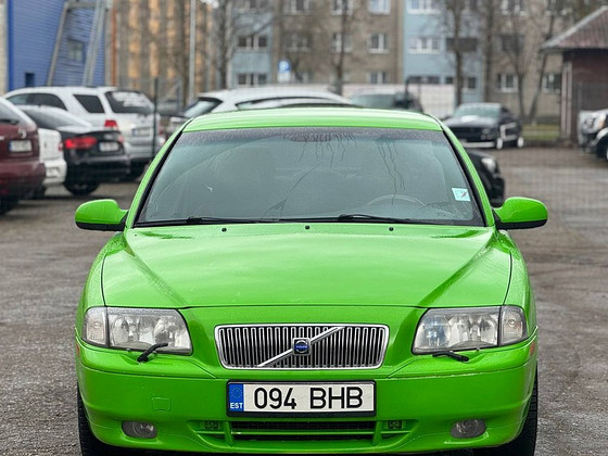 VOLVO S80