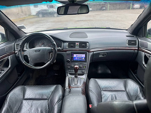 VOLVO S80 (6 фото из 6)