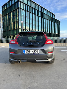Volvo C30 R-Design 1.6 84kw 2010 (7 фото из 10)
