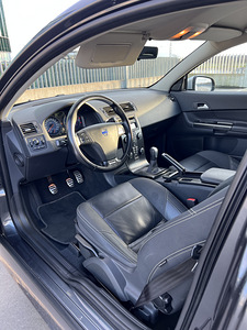 Volvo C30 R-Design 1.6 84kw 2010 (8 фото из 10)