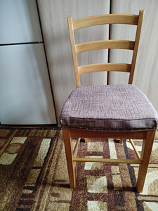 Стулья. (2 фото из 2)