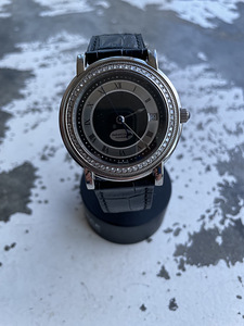 Parmigiani Toric diamond bezel. (1 foto / 4)