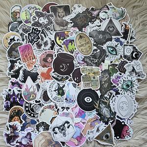 100 Наклейки (6 фото из 10)