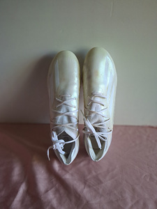 Jalgpallisaapad valged läikivad Adidas (2 foto / 10)