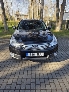 Subaru Outbek 2013 (1 foto / 10)