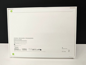 UUS! MacBook Pro 16" Apple M5 MAX 36GB/2TB SSD 1A (2 foto / 3)