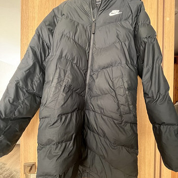 Nike jope/mantel xl 158/170