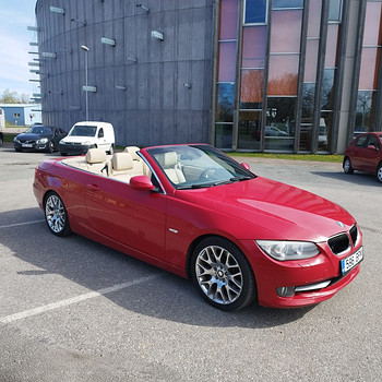 BMW 328i