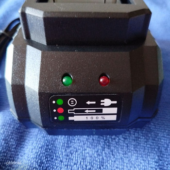 Зарядное устройство Makita