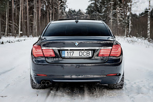 BMW 730d f01 богатая комплектация (4 фото из 10)