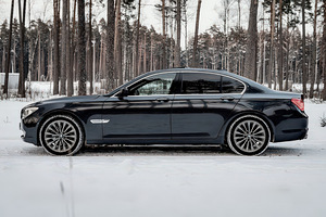 BMW 730d f01 богатая комплектация (2 фото из 10)