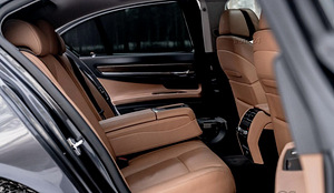 BMW 730d f01 богатая комплектация (7 фото из 10)