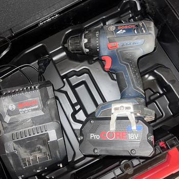 Akutrell Bosch Professional 18V + aku + laadija