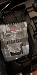 Akutrell Bosch Professional 18V + aku + laadija (2 foto / 2)