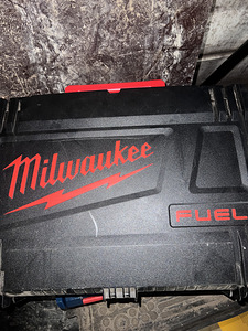 Чемодан Milwaukee (1 фото из 2)