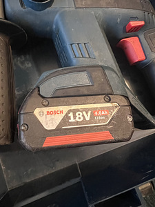 Bosch Professional akutööriistade komplekt (18V) – trell + p (3 foto / 5)