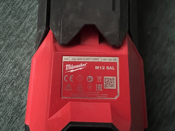 Milwaukee M12 SAL