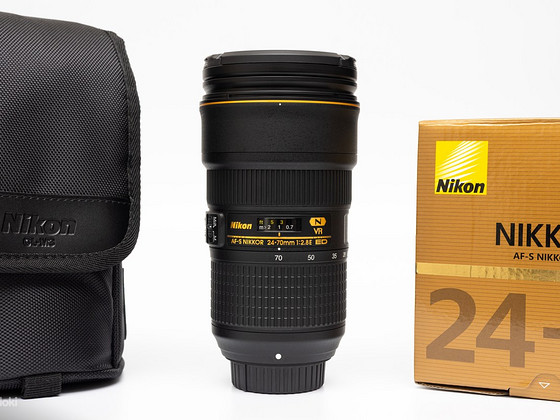 Nikon AF-S Nikkor 24-70mm f/2.8E ED VR объектив