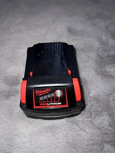 Aku Milwaukee M18 B5-CR 5.0 (2 foto / 3)